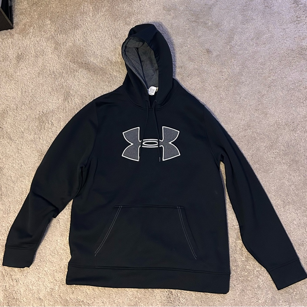 Under Armour Black Sweatshirt
